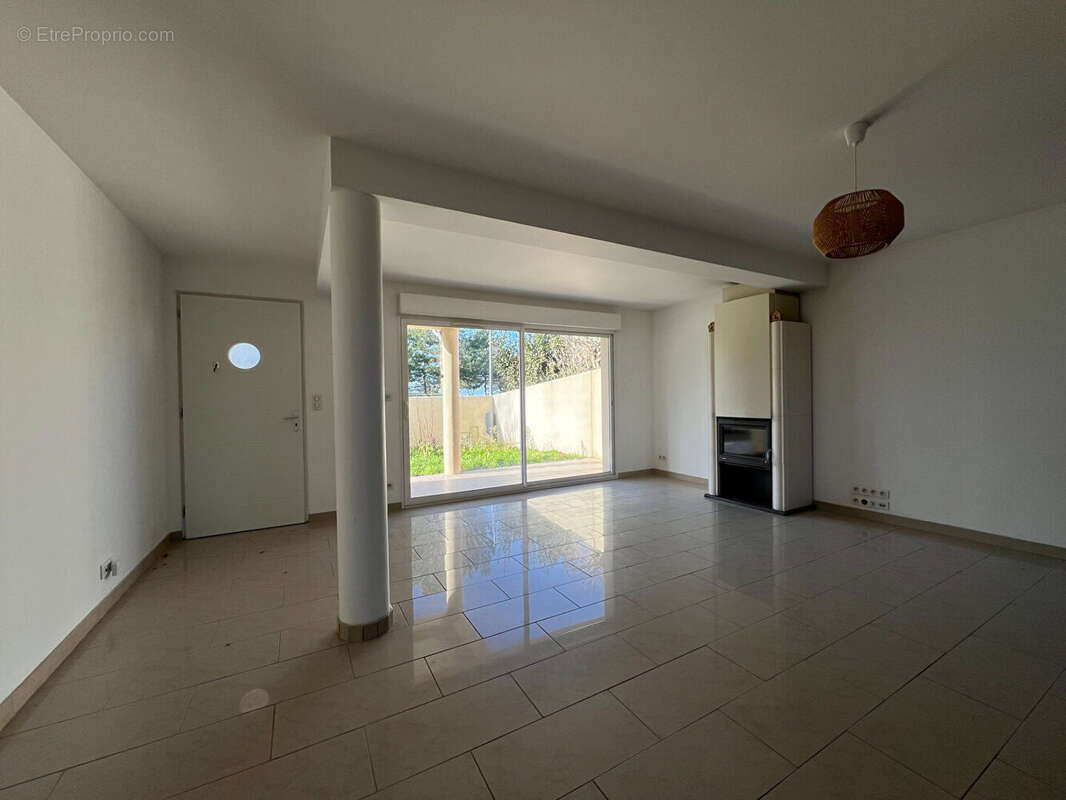 Maison à FOURAS