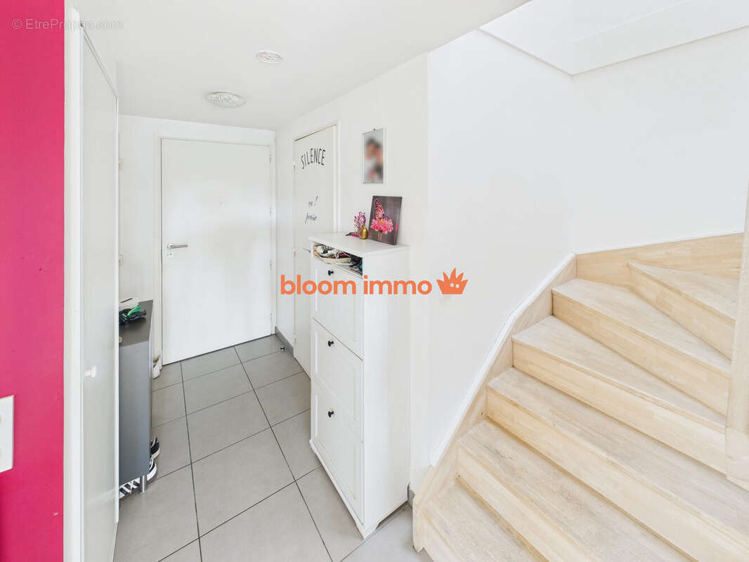 Maison 100 m² à Barberaz  - photo 3