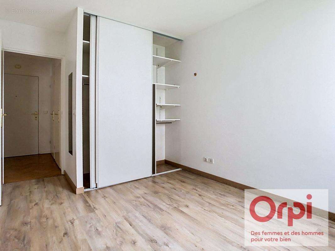 Appartement à ISSY-LES-MOULINEAUX