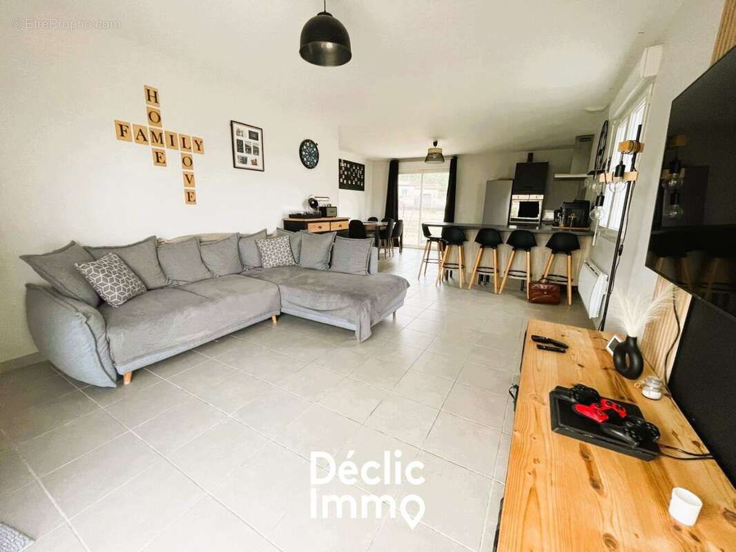 Villa de plain-pied avec piscine  Vacquières - photo 4