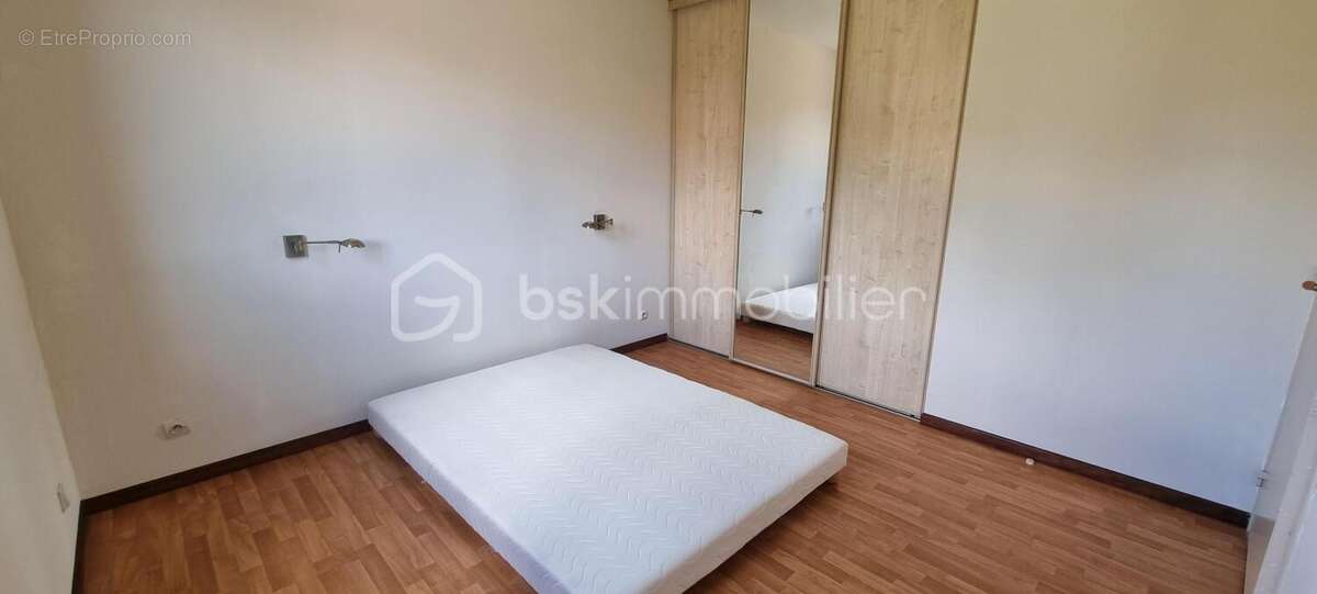 Maison à LIVRY-LOUVERCY