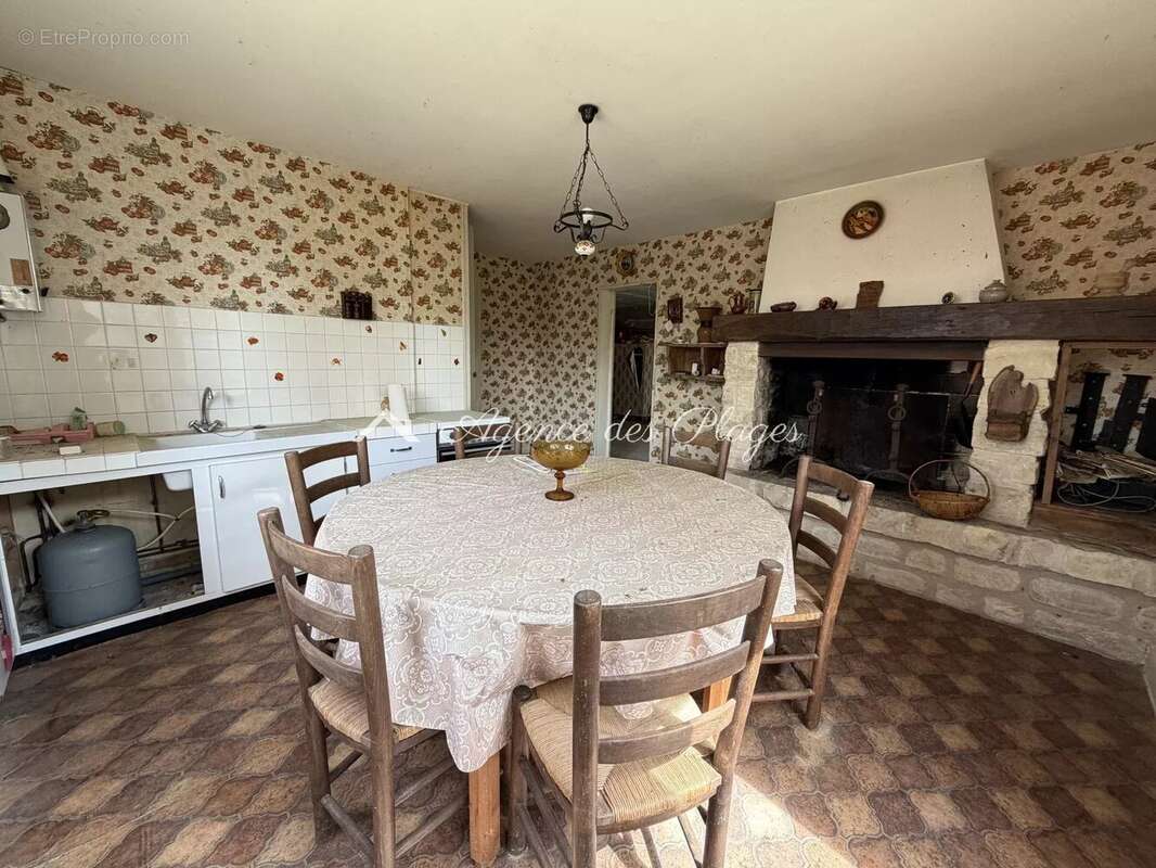 Maison à MESCHERS-SUR-GIRONDE