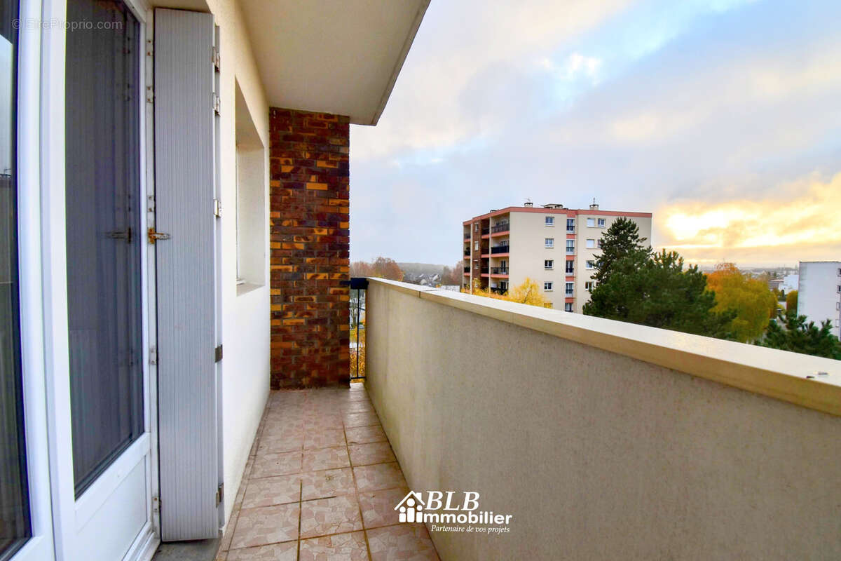 Appartement à ELANCOURT