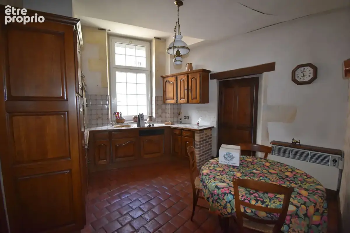 Nevers Centre  - Appartement de caractère /triplex de 148 m2 - 4 chambres- jardinet - photo 3