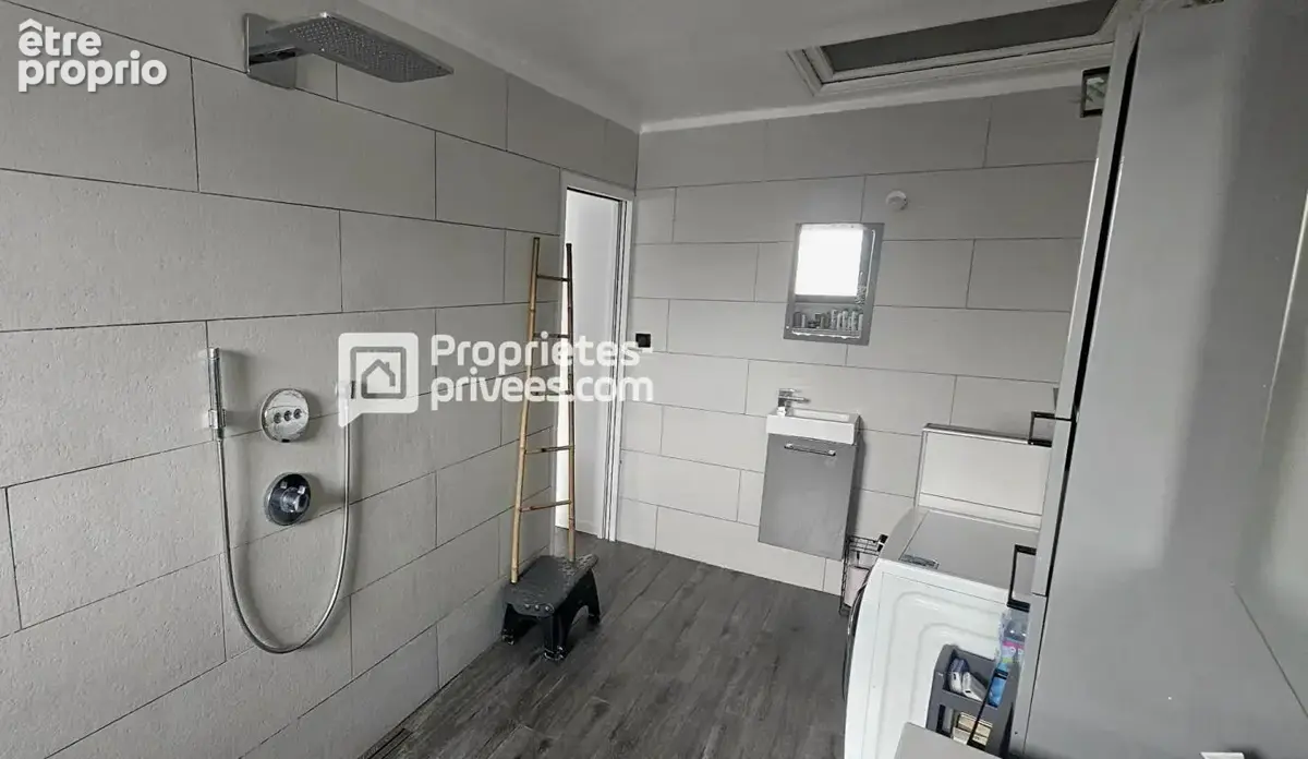 Maison Saint Laurent De La Salanque de 180 m2 divisée en deux appartements - photo 14