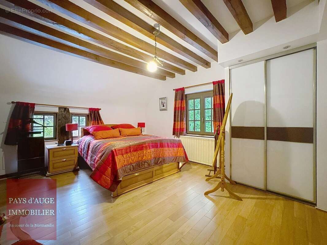 Maison à SAINT-GERMAIN-DE-LIVET