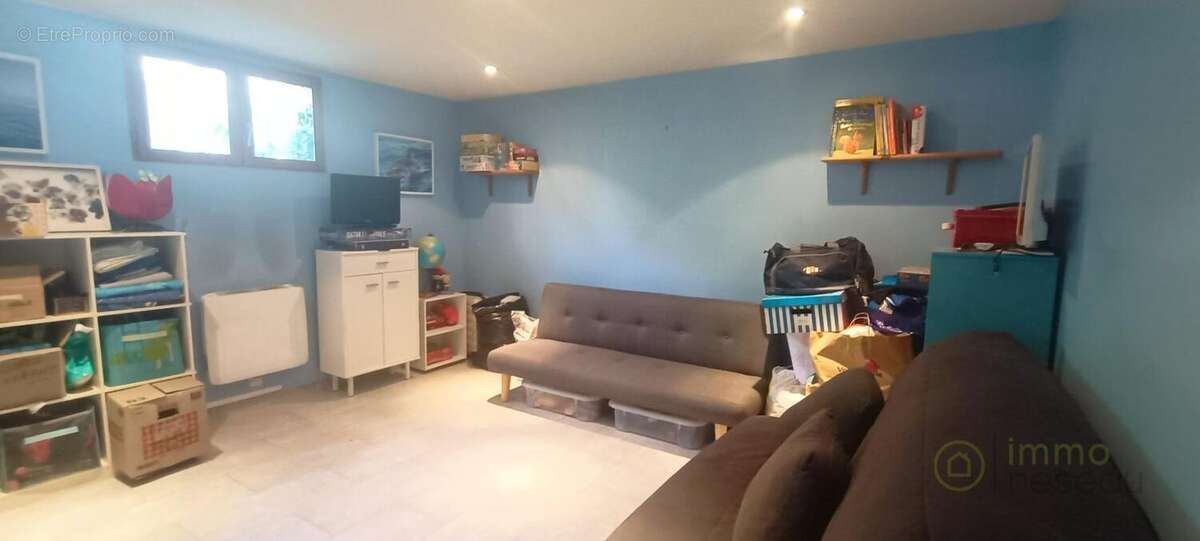 Maison 109 m² à Linas  - photo 11