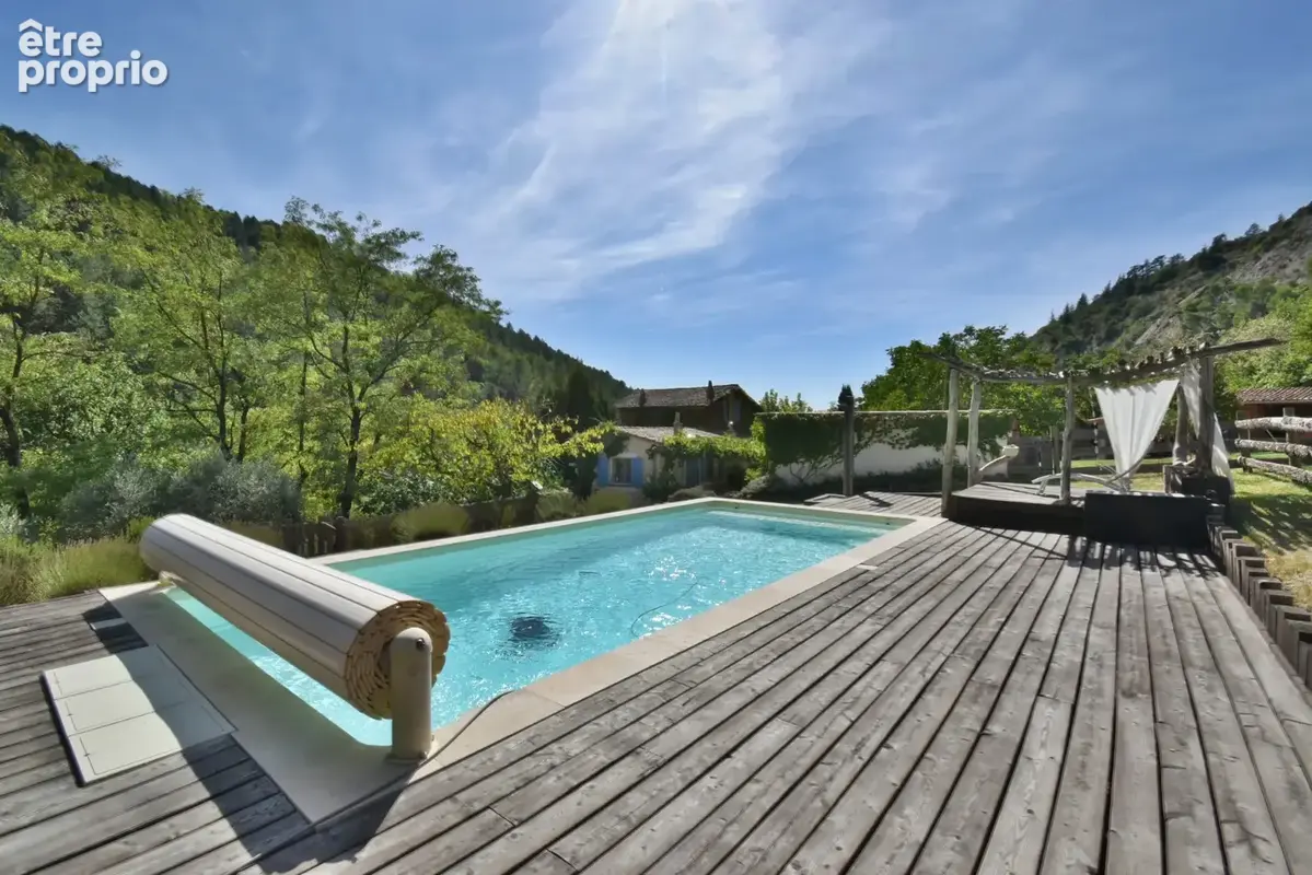 Volonne – propriété d’exception 3,5 ha – 2 habitations – piscine chauffée – vue montagnes - photo 24