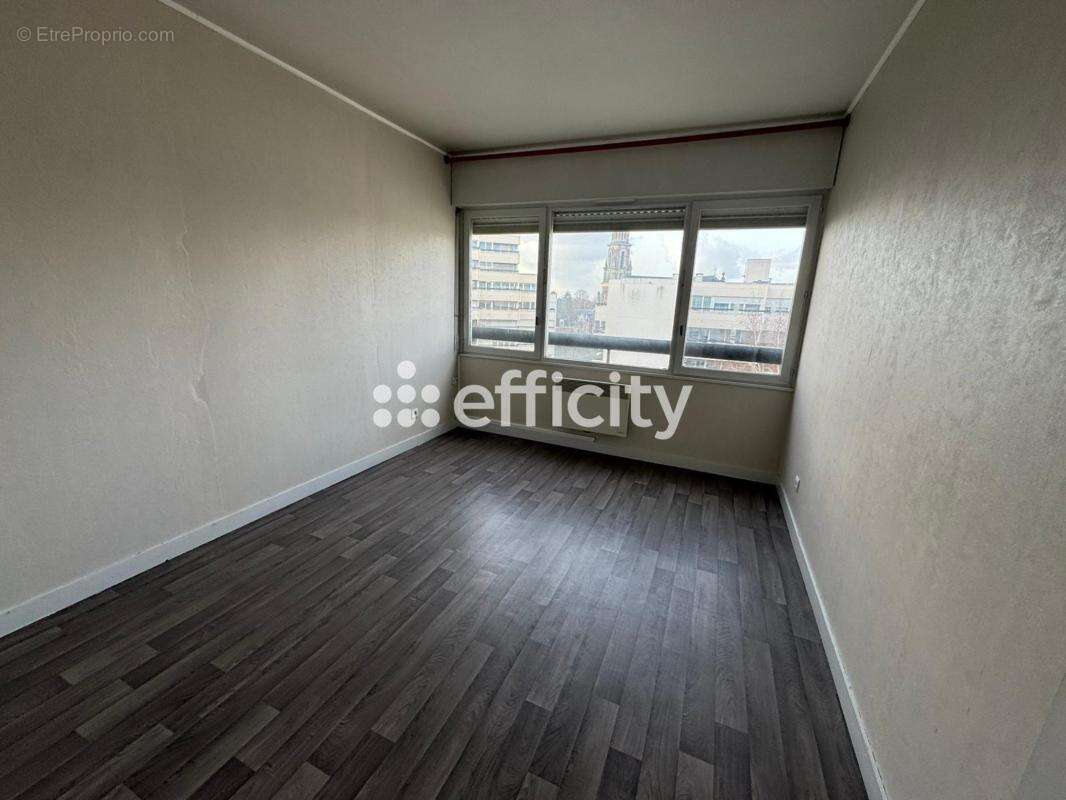 Appartement à LA MADELEINE