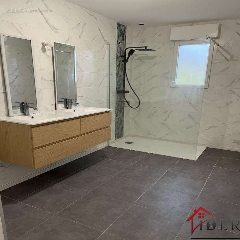 Maison à L'HOPITAL-DU-GROSBOIS