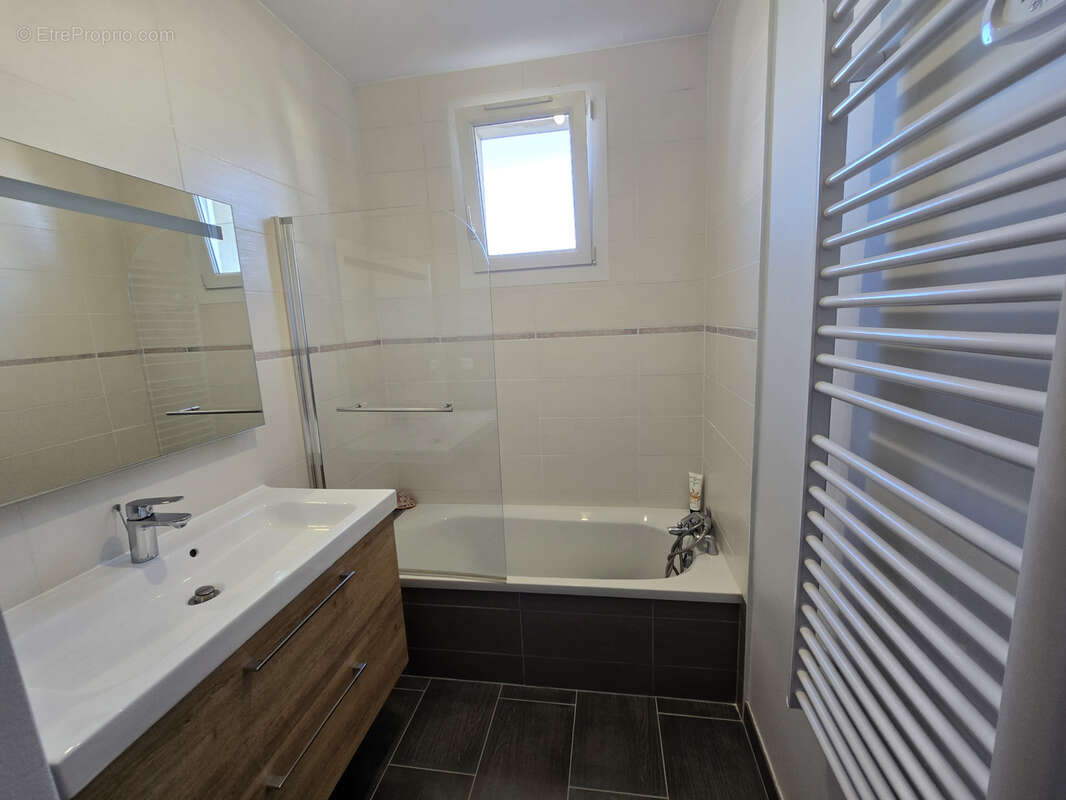 Appartement à ROMANS-SUR-ISERE