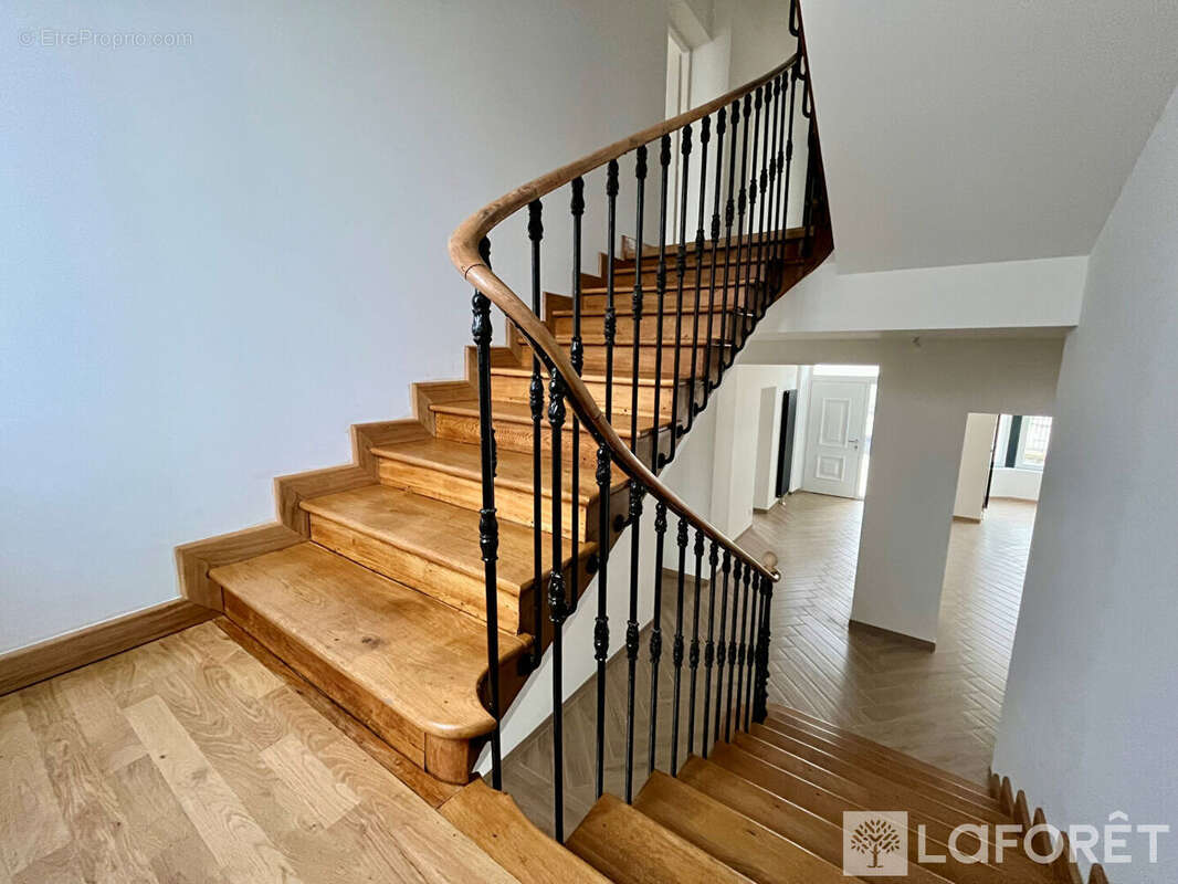 Maison à THAON-LES-VOSGES