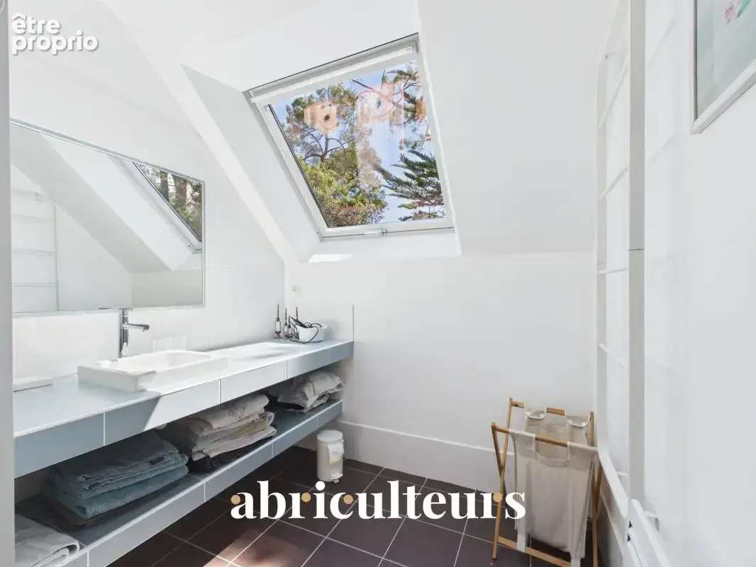 À vendre : Superbe maison contemporaine de 197 m² avec jardin paysagé, à 200 m de la plage à Carnac - photo 15