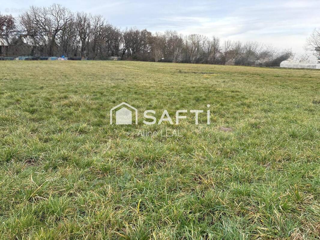 Photo 1 - Terrain à CASTELMAYRAN