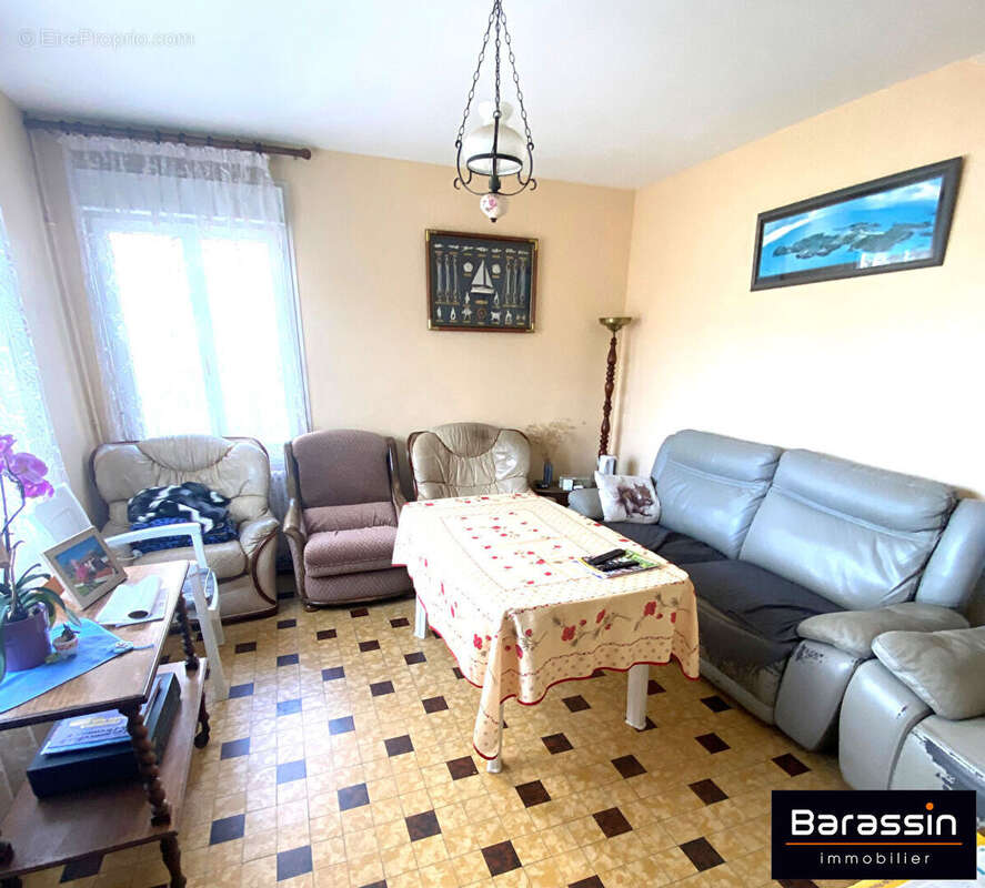 Maison à AGON-COUTAINVILLE