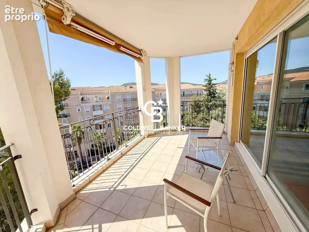 Appartement T4 et Garage, résidence de standing avec piscine proche centre ville - 83400 Hyères - photo 9