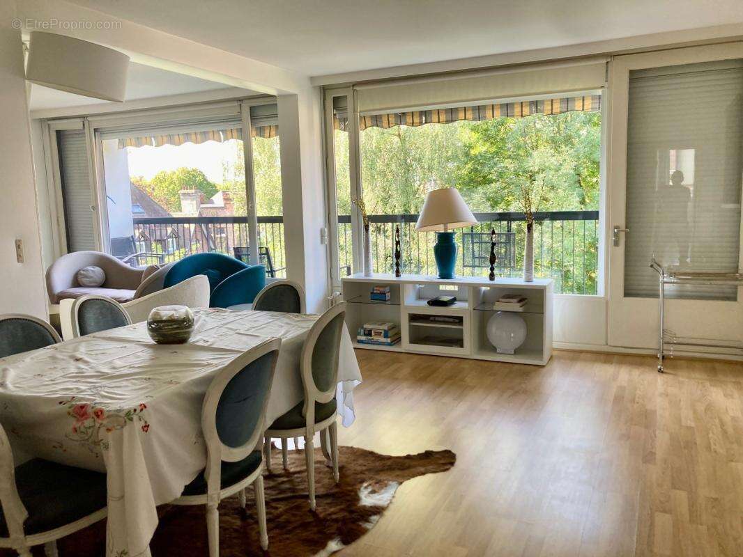 Appartement à CROIX