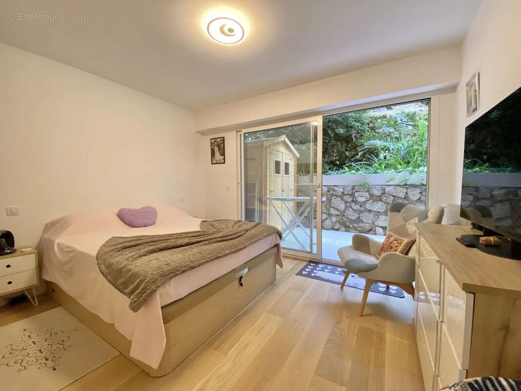 Appartement à ROQUEBRUNE-CAP-MARTIN