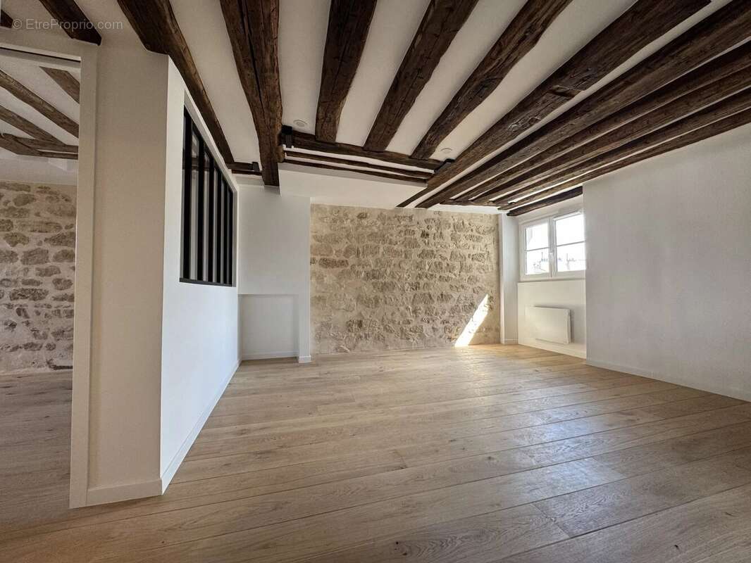 Appartement à PARIS-4E