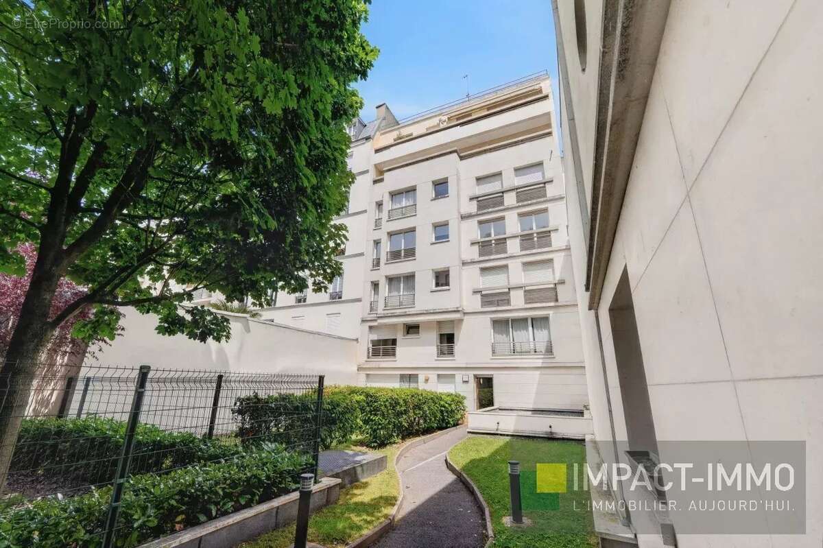 Appartement à LEVALLOIS-PERRET