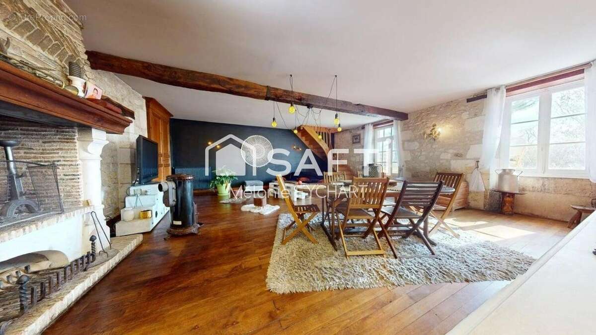 Maison 264 m² à Eymouthiers  - photo 7