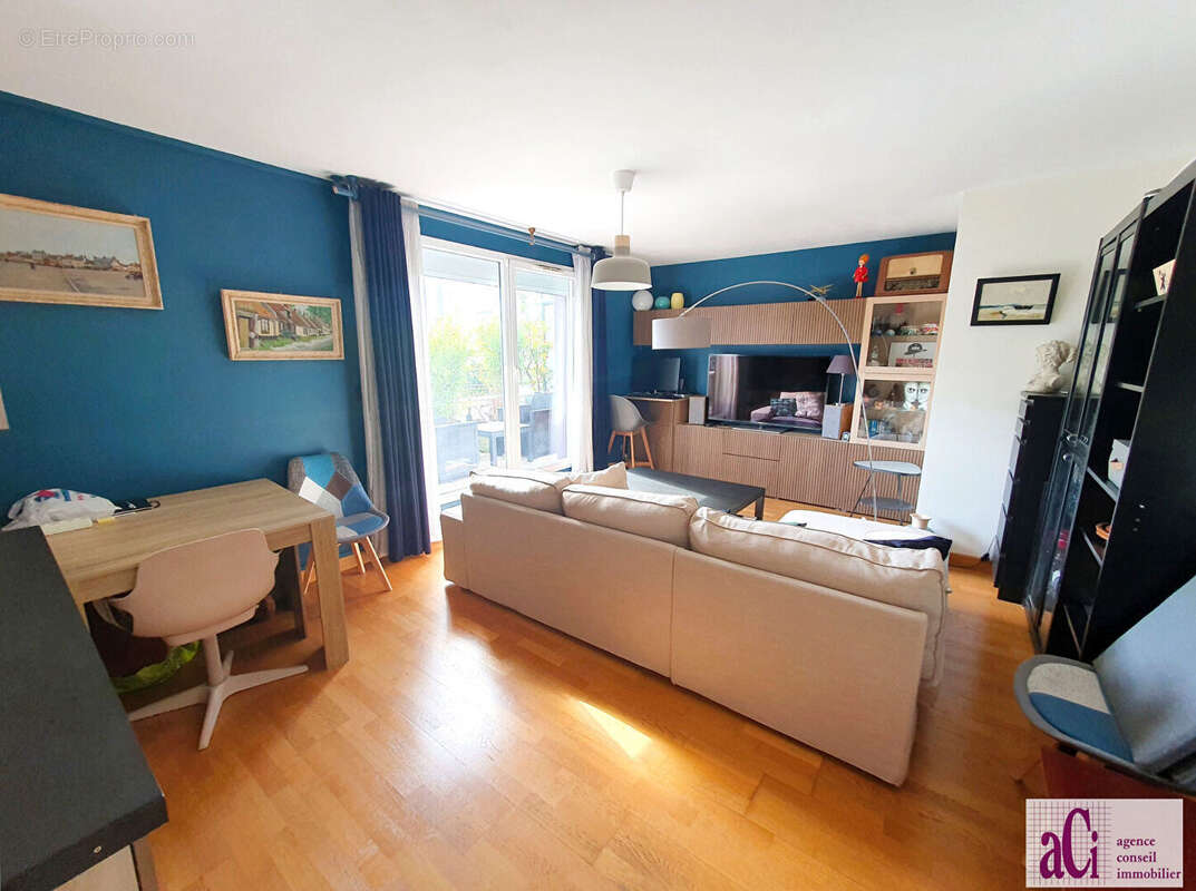 Appartement à L'HAY-LES-ROSES