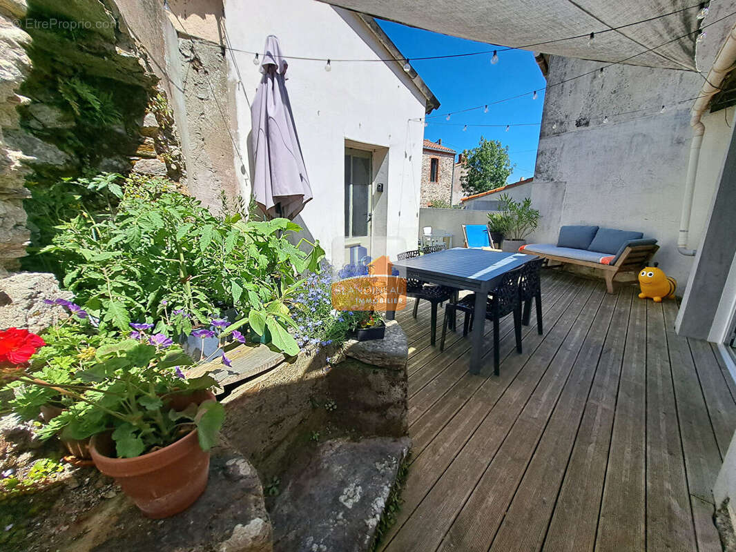 Maison à ROUANS
