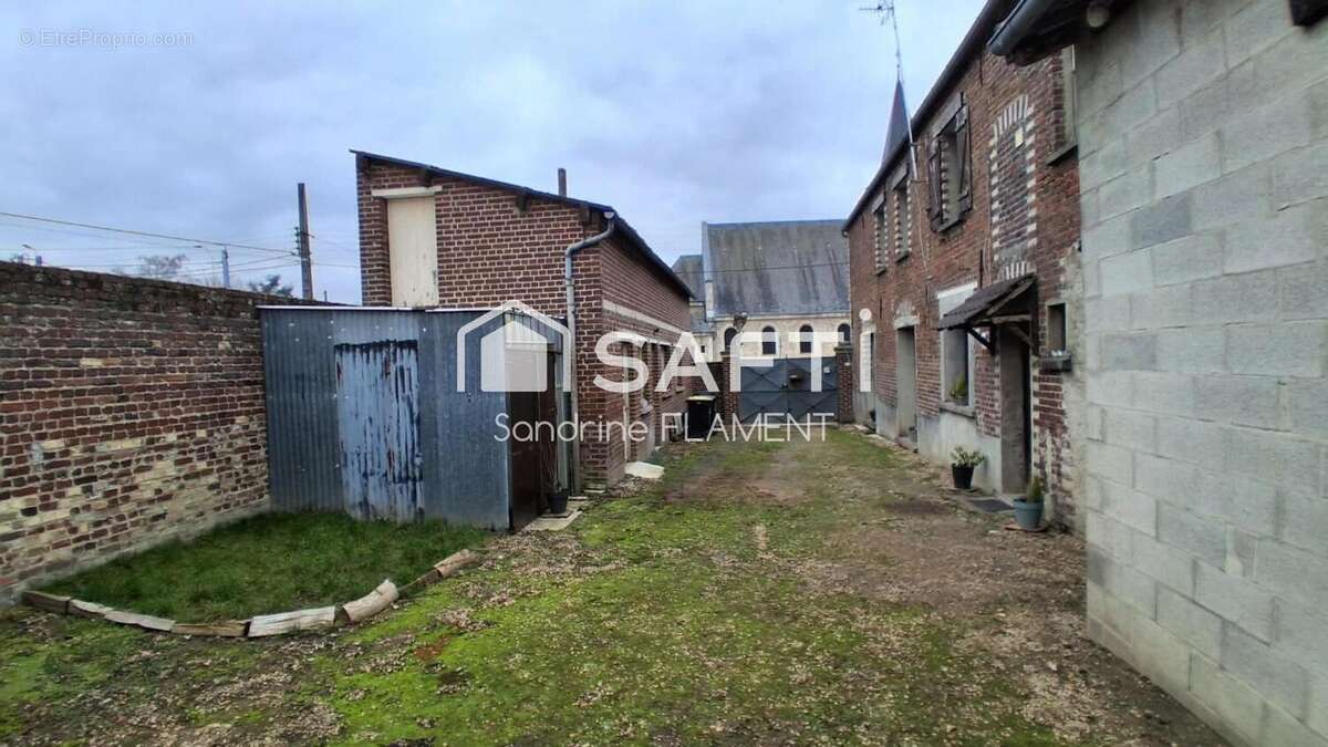 Commerce 530 m² à Sinceny  - photo 4