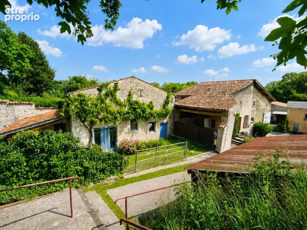 Ensemble immobilier en exclusivité - photo 2
