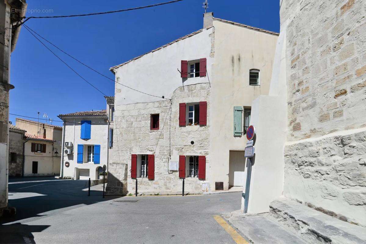 Maison à SAINT-GILLES
