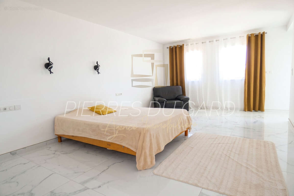 Maison 242 m² à Martignargues  - photo 5