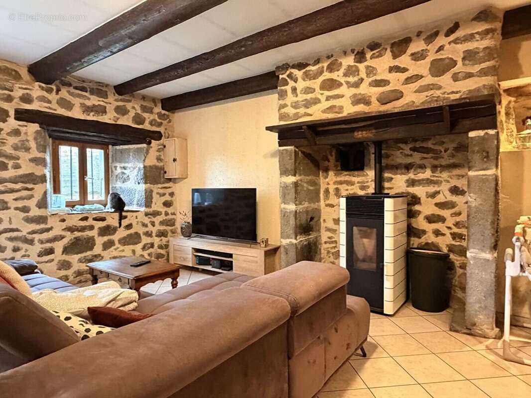 Maison à VALUEJOLS