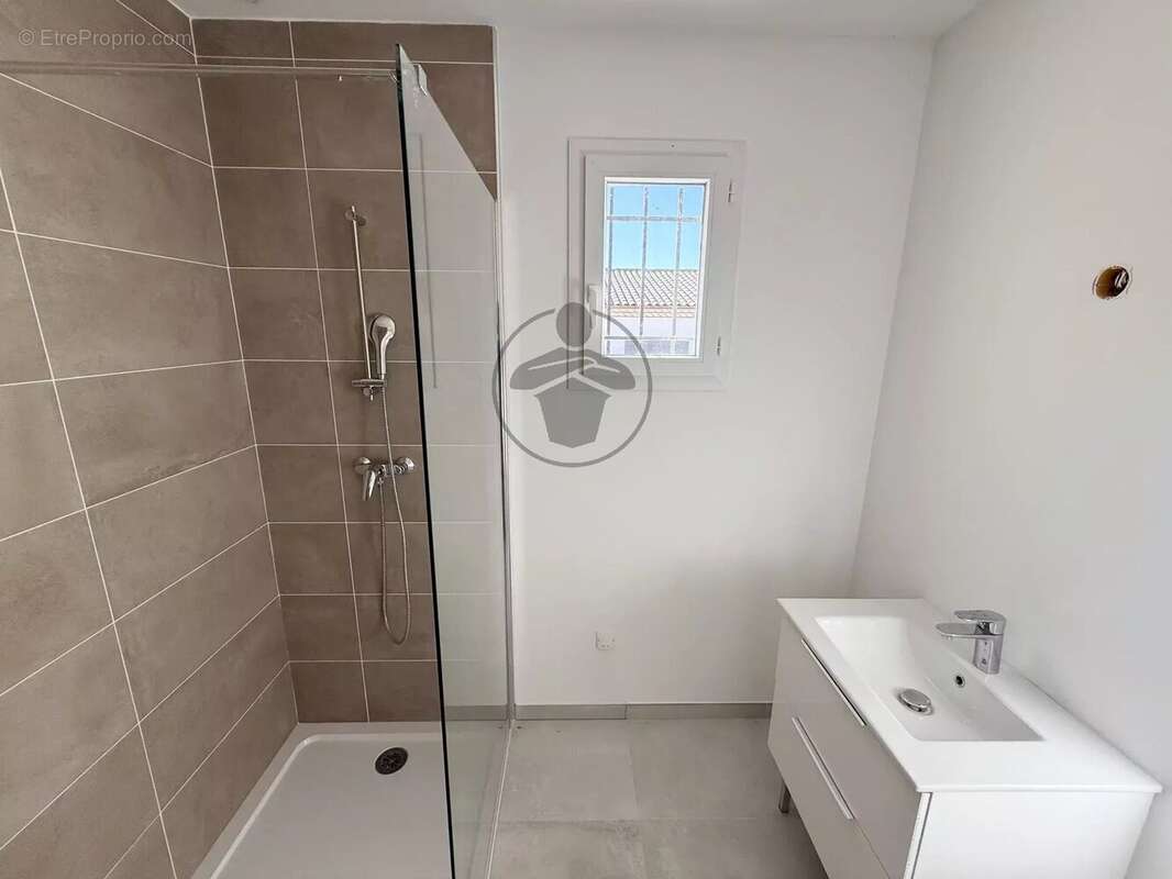 Maison à SAINT-BAUZILLE-DE-PUTOIS