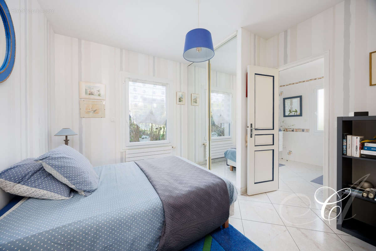 Maison à SAINT-MELOIR-DES-ONDES