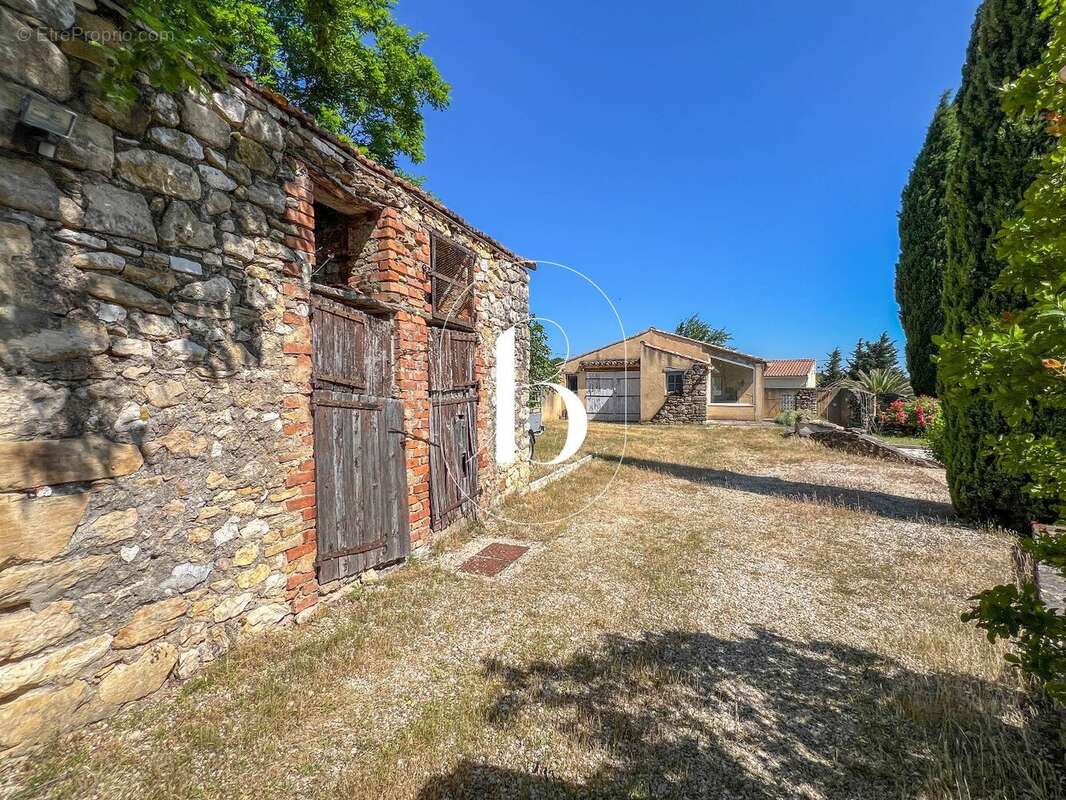 Maison à GOUDARGUES