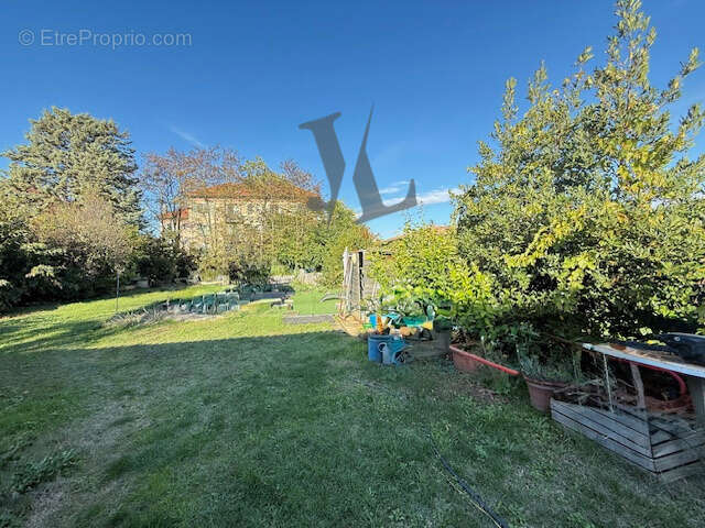 Terrain à PORTES-LES-VALENCE