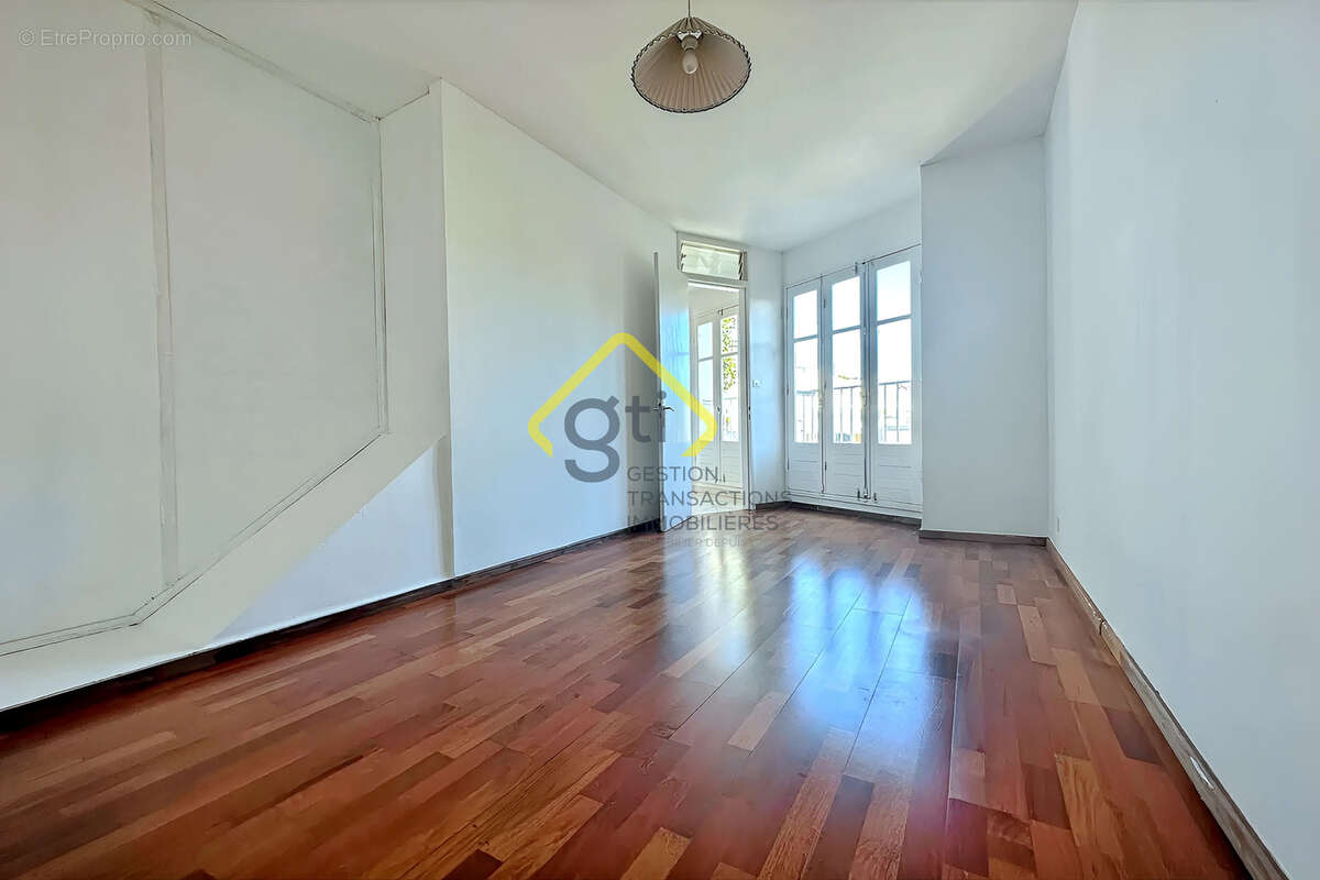 Maison à SAINT-DENIS