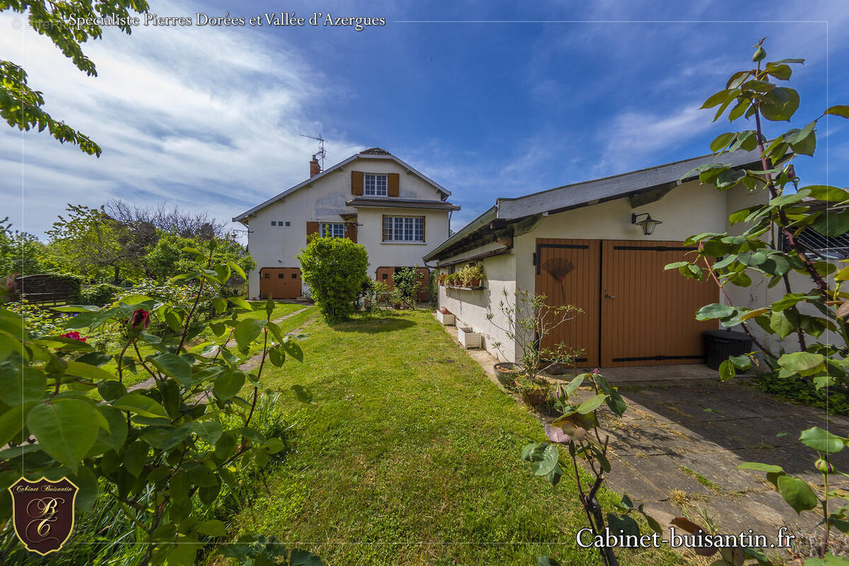Maison à LIMAS