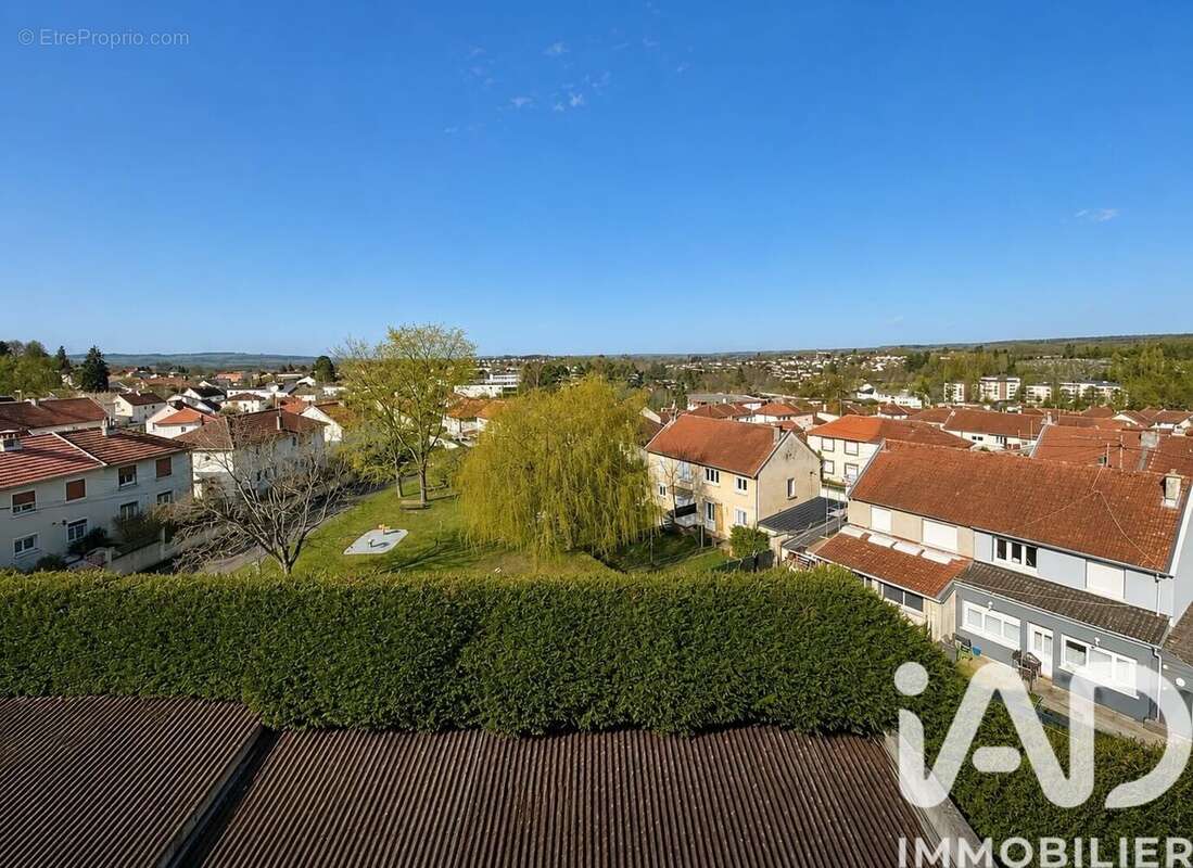 Appartement 75 m² à Charleville-Mezieres  - photo 9