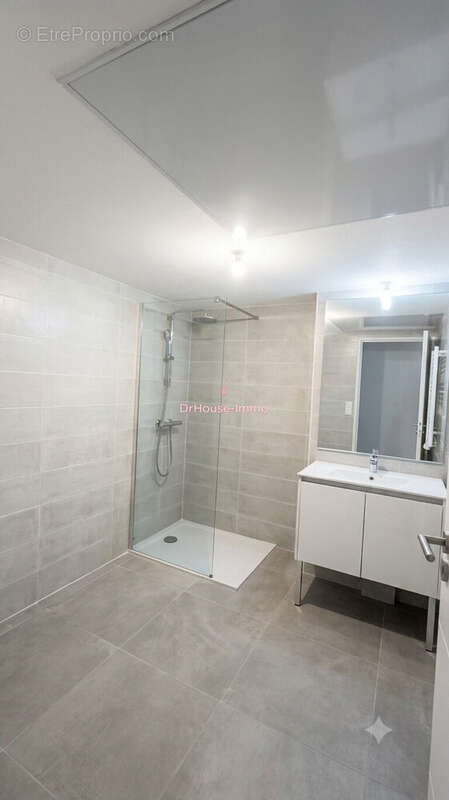 Appartement à SAINT-OUEN
