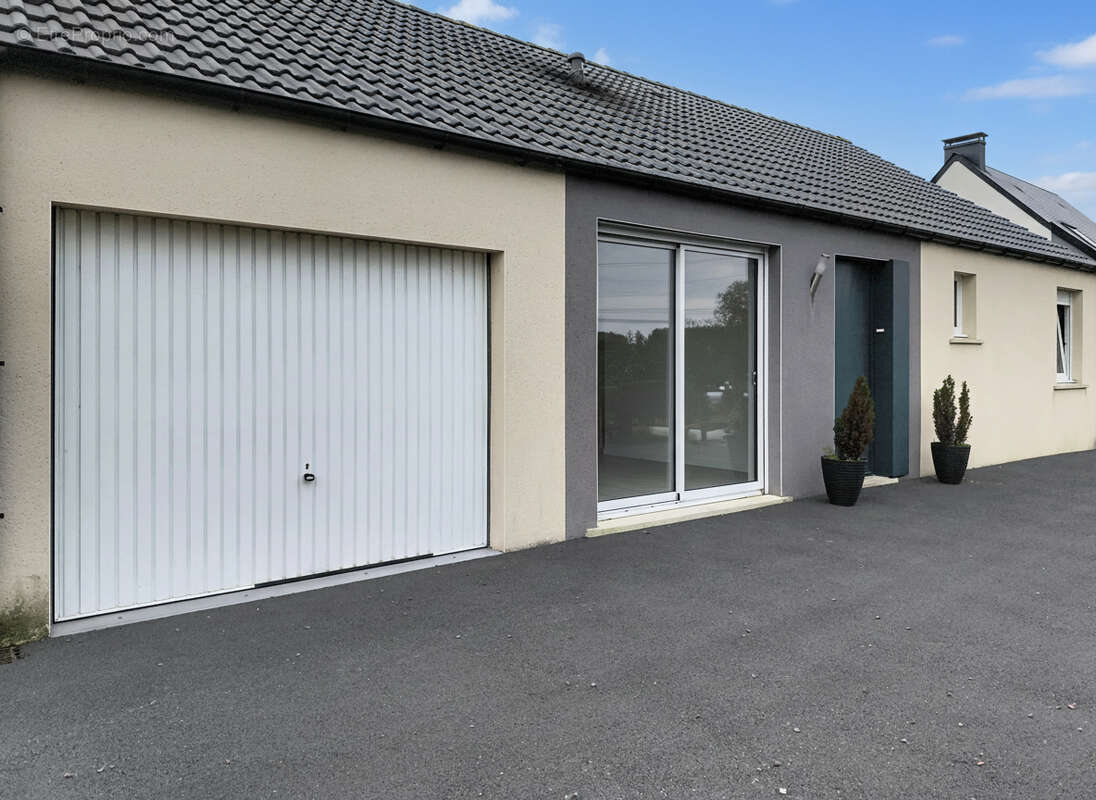 Maison à RAUVILLE-LA-BIGOT