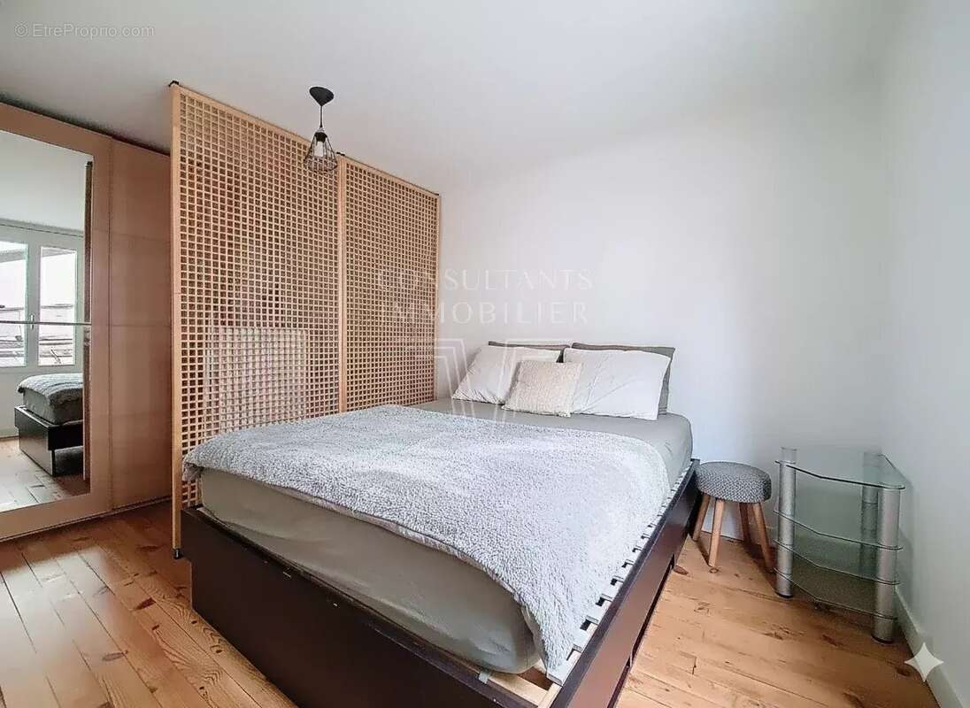 Appartement à PARIS-7E