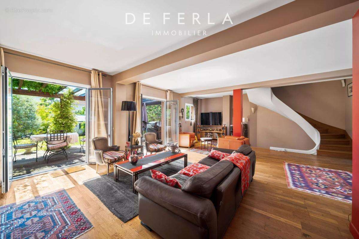 Maison à VERSAILLES
