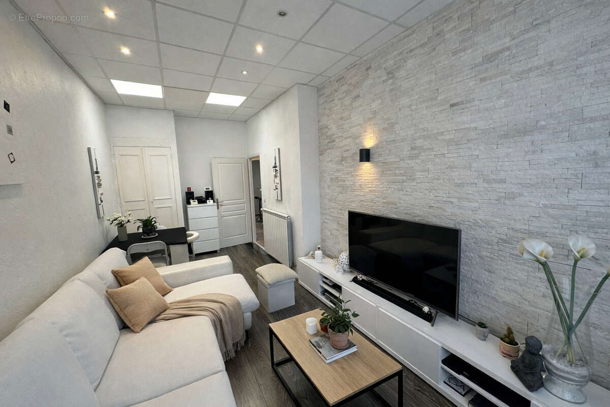 Appartement à VALLAURIS