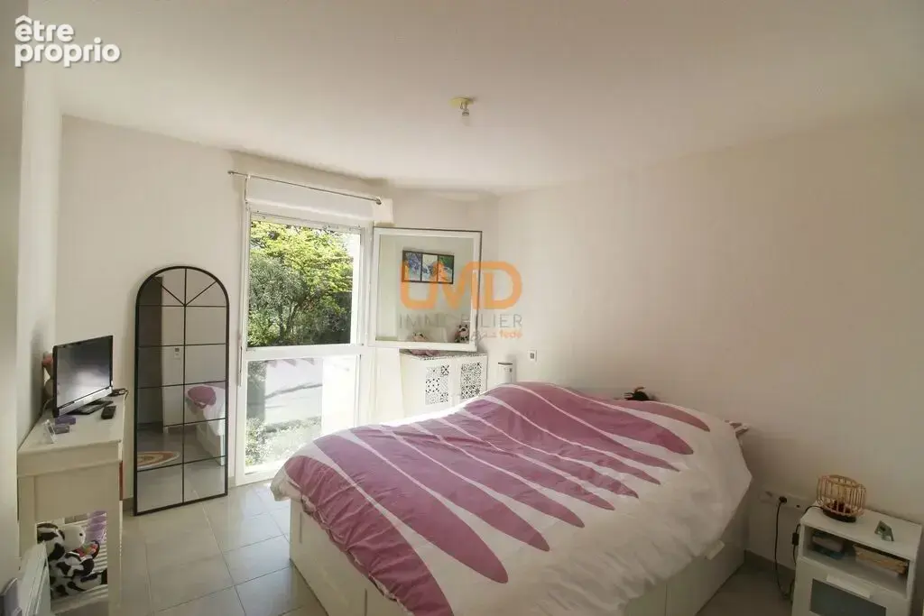 Appartement T3 plus terrasse et parking - photo 5