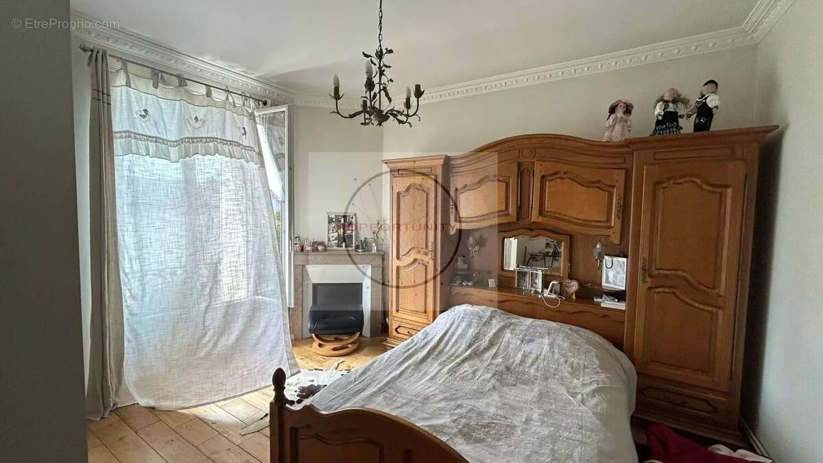 Maison 130 m² à Bondy  - photo 11