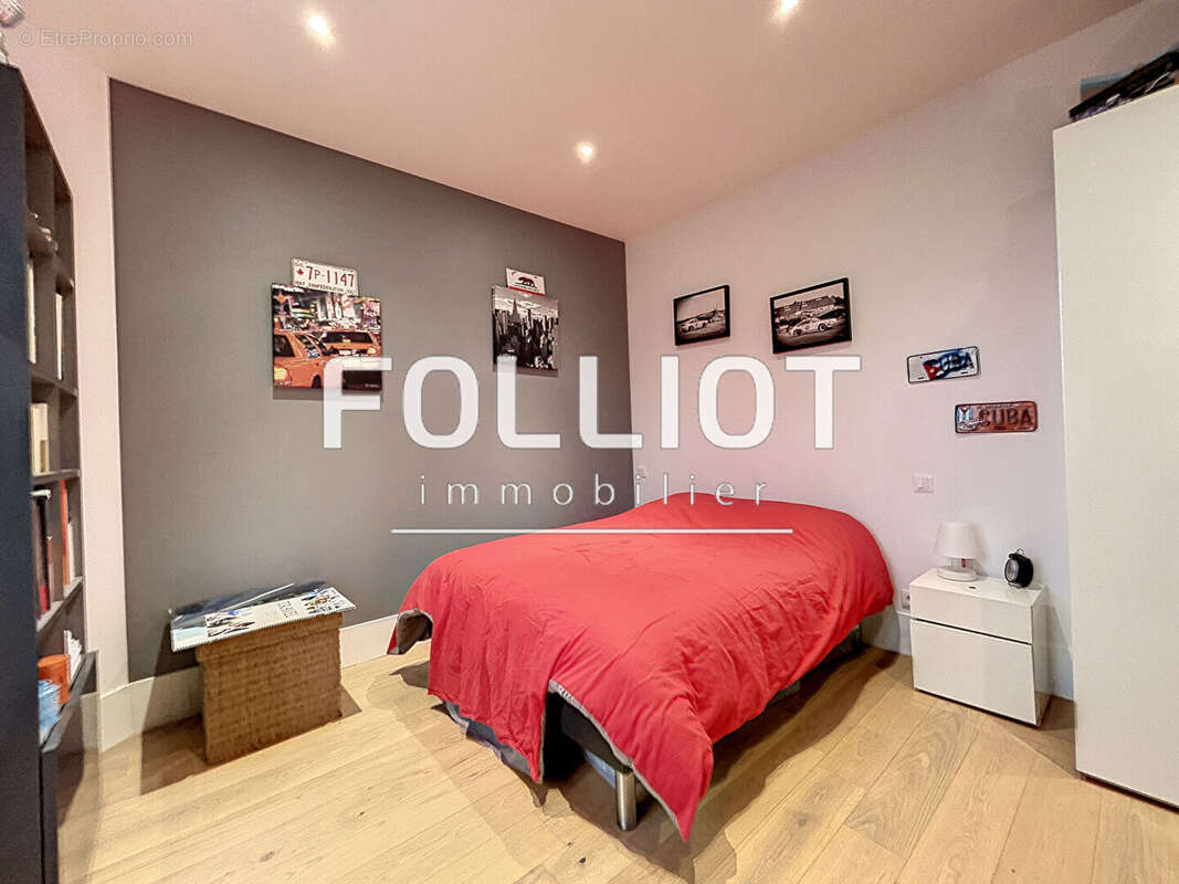 Maison à DONVILLE-LES-BAINS