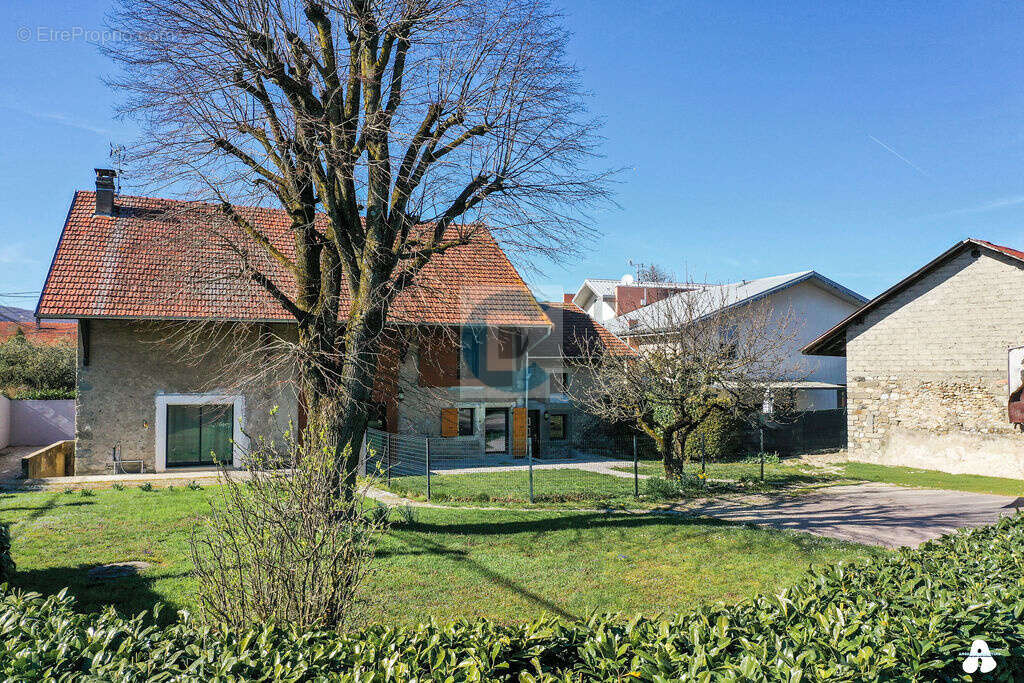 Appartement à ARTHAZ-PONT-NOTRE-DAME