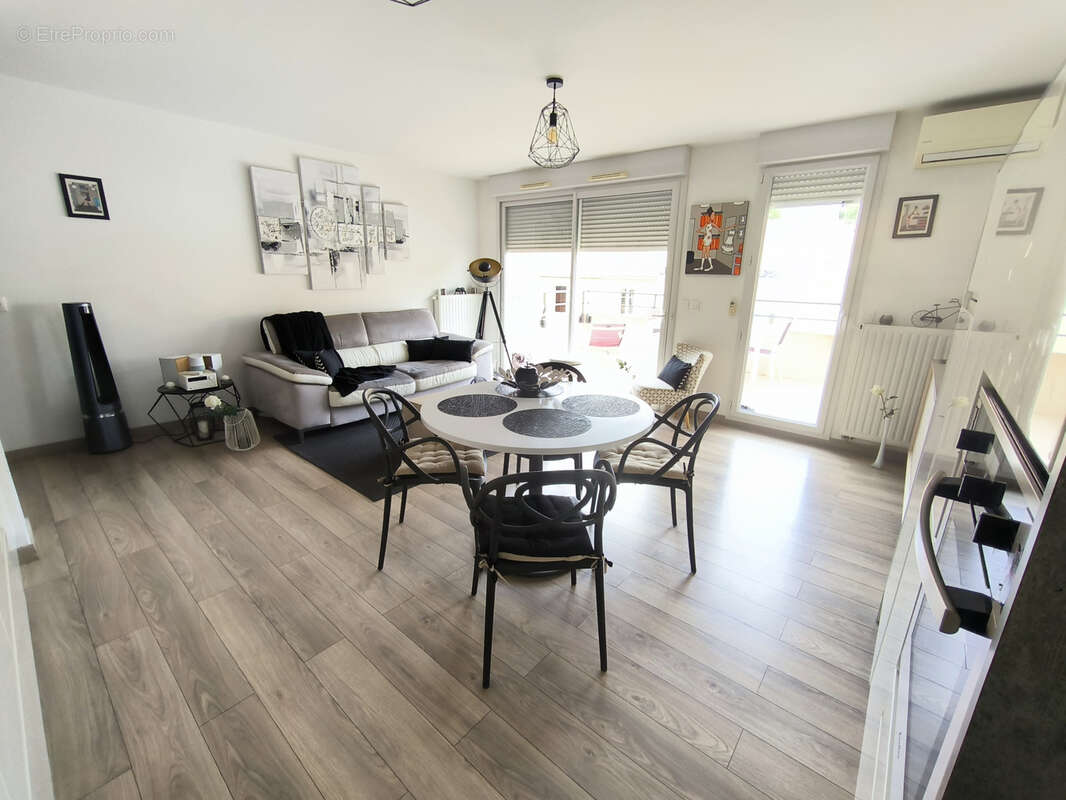 Appartement à HYERES
