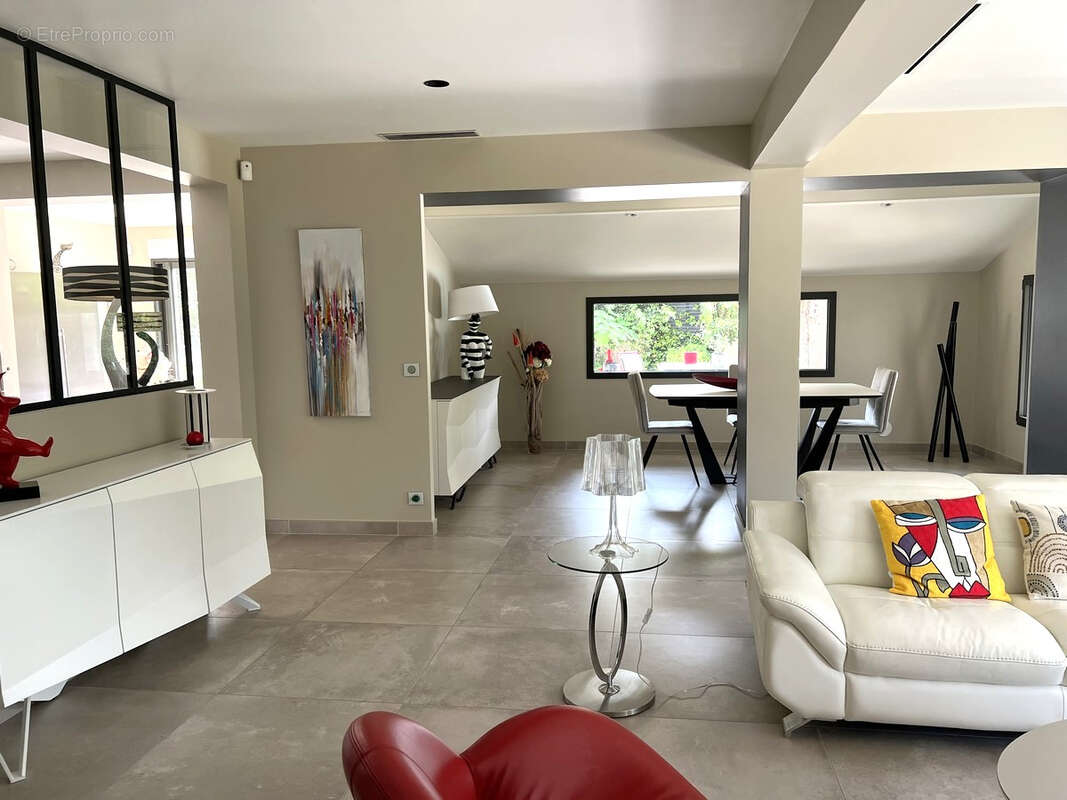 Maison à LES ANGLES